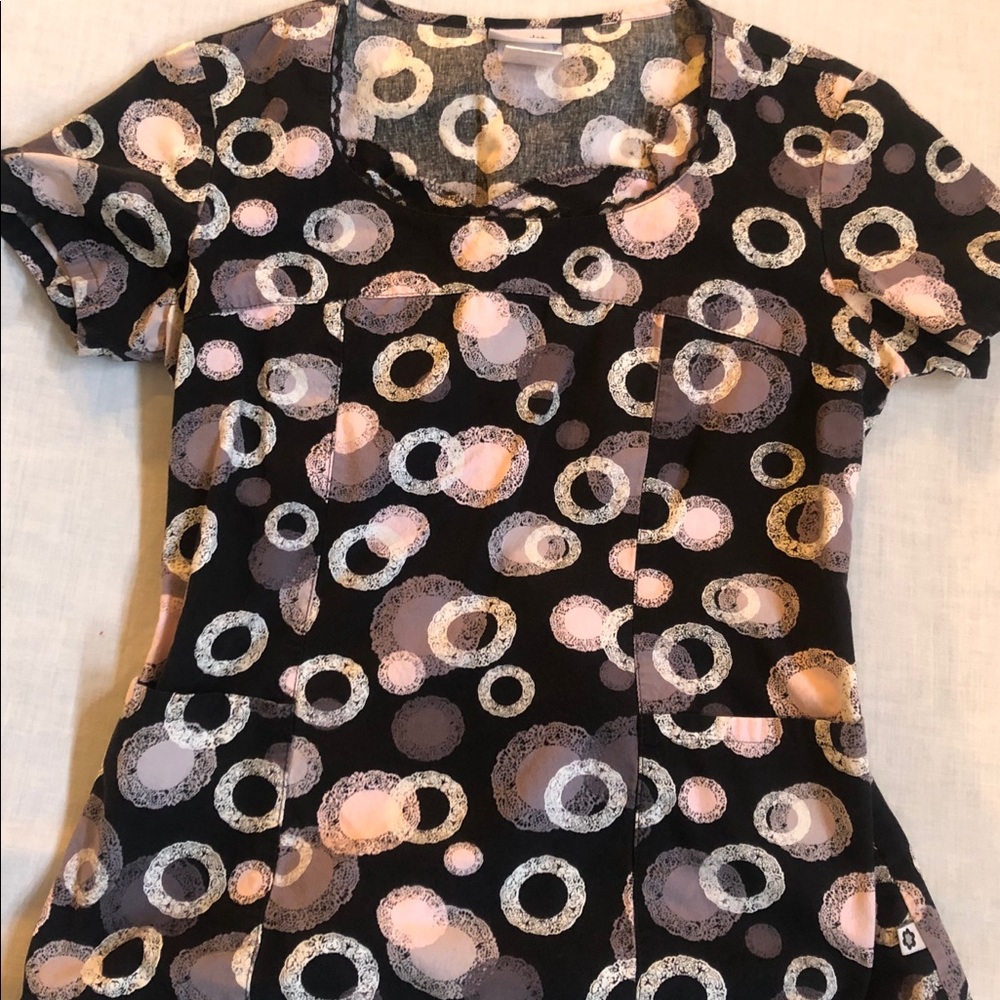 Scrub top